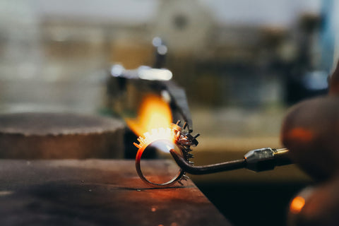 Handmade vs Mass-Produced Jewellery: Why Quality and Craftsmanship Matter